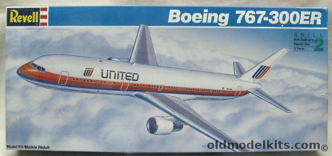 Revell 1/144 Boeing 767-300ER - United or American Airlines, 4471 plastic model kit